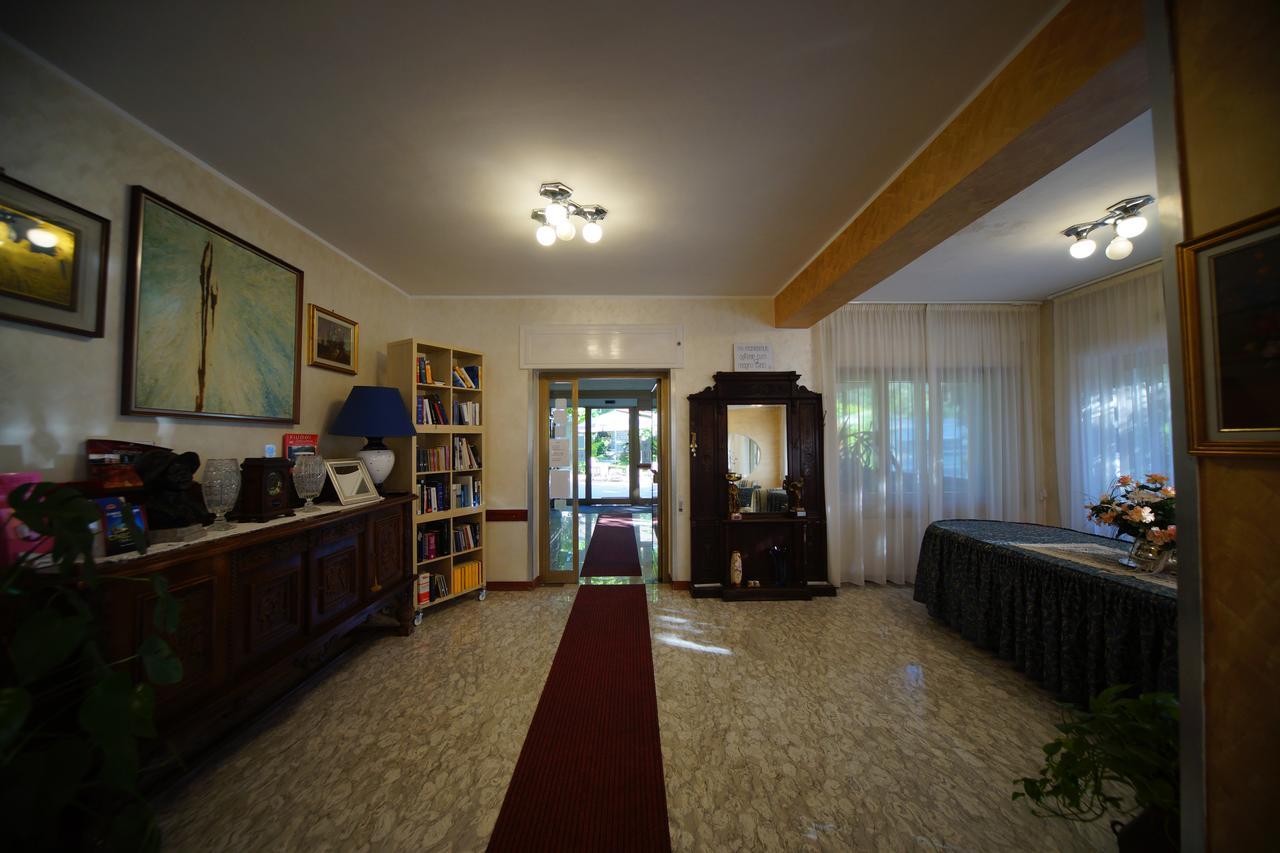 King Hotel Fiuggi Exterior photo